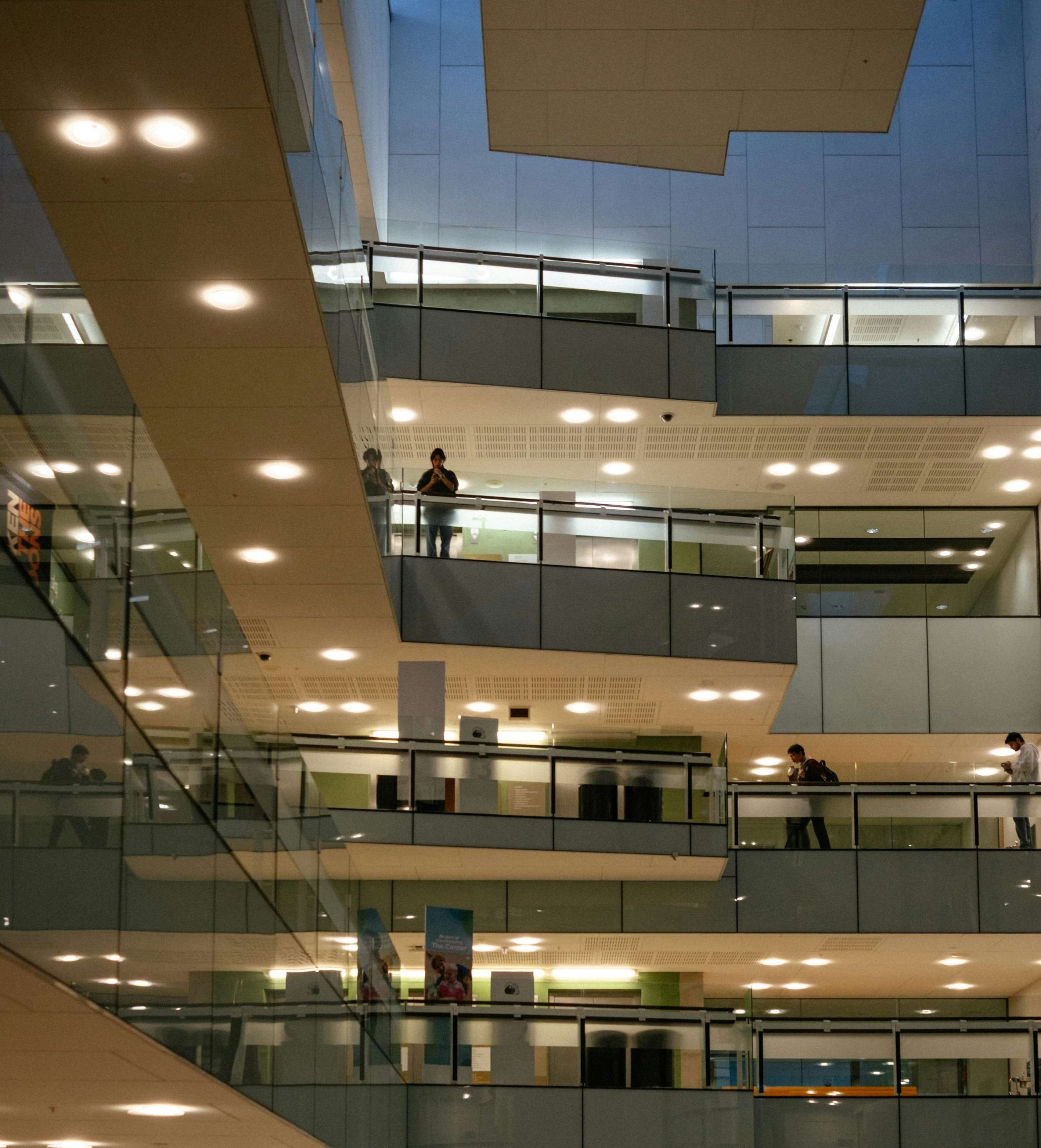 johan-mouchet-5UK0jren5m4-unsplash (1)